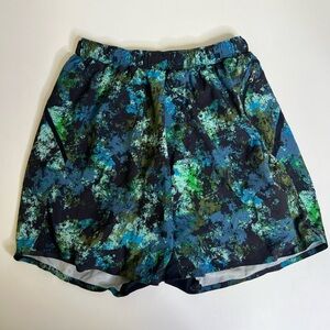 Lululemon Men’s Athletic Shorts - Size Medium